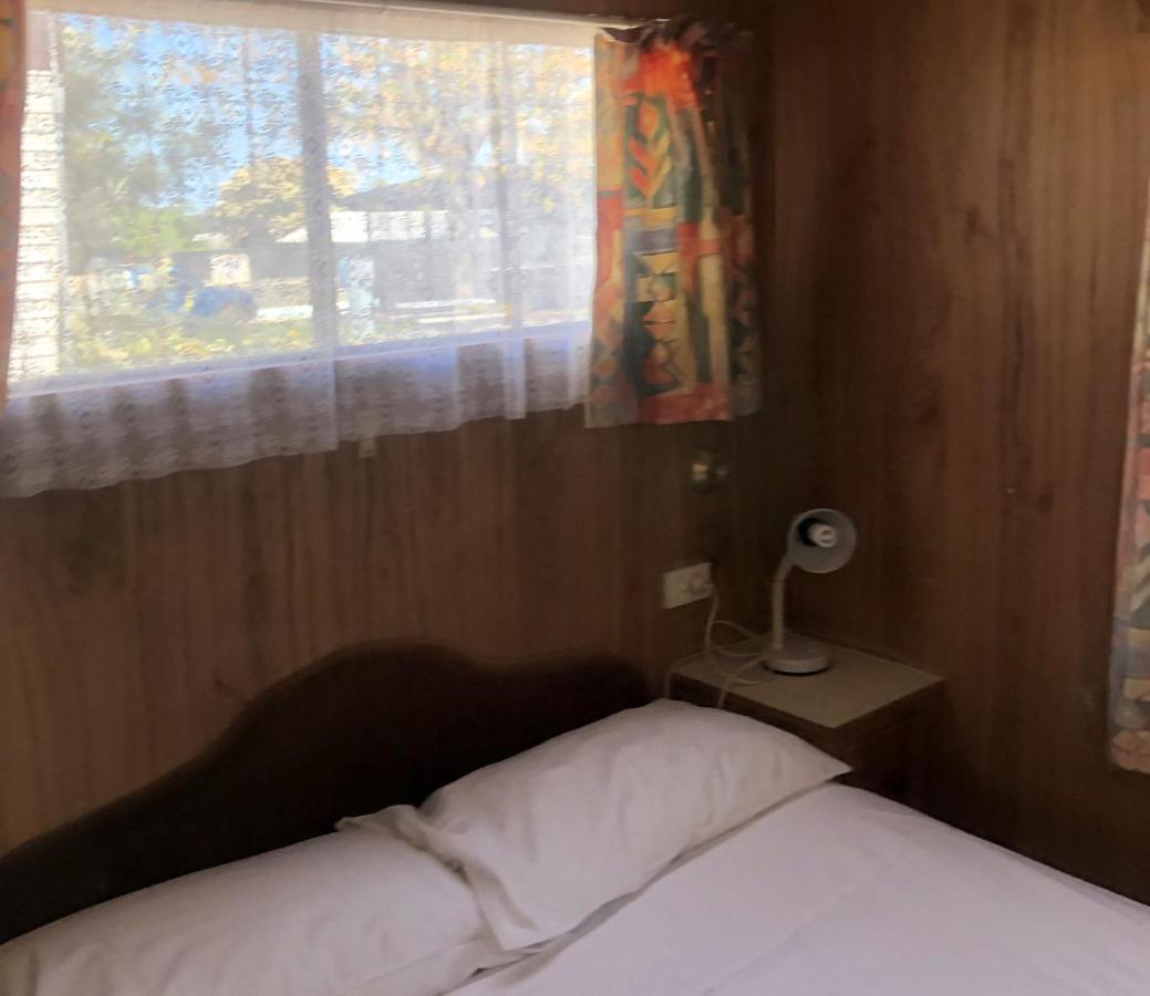 Lunar Cabins Parkes Eksteriør billede